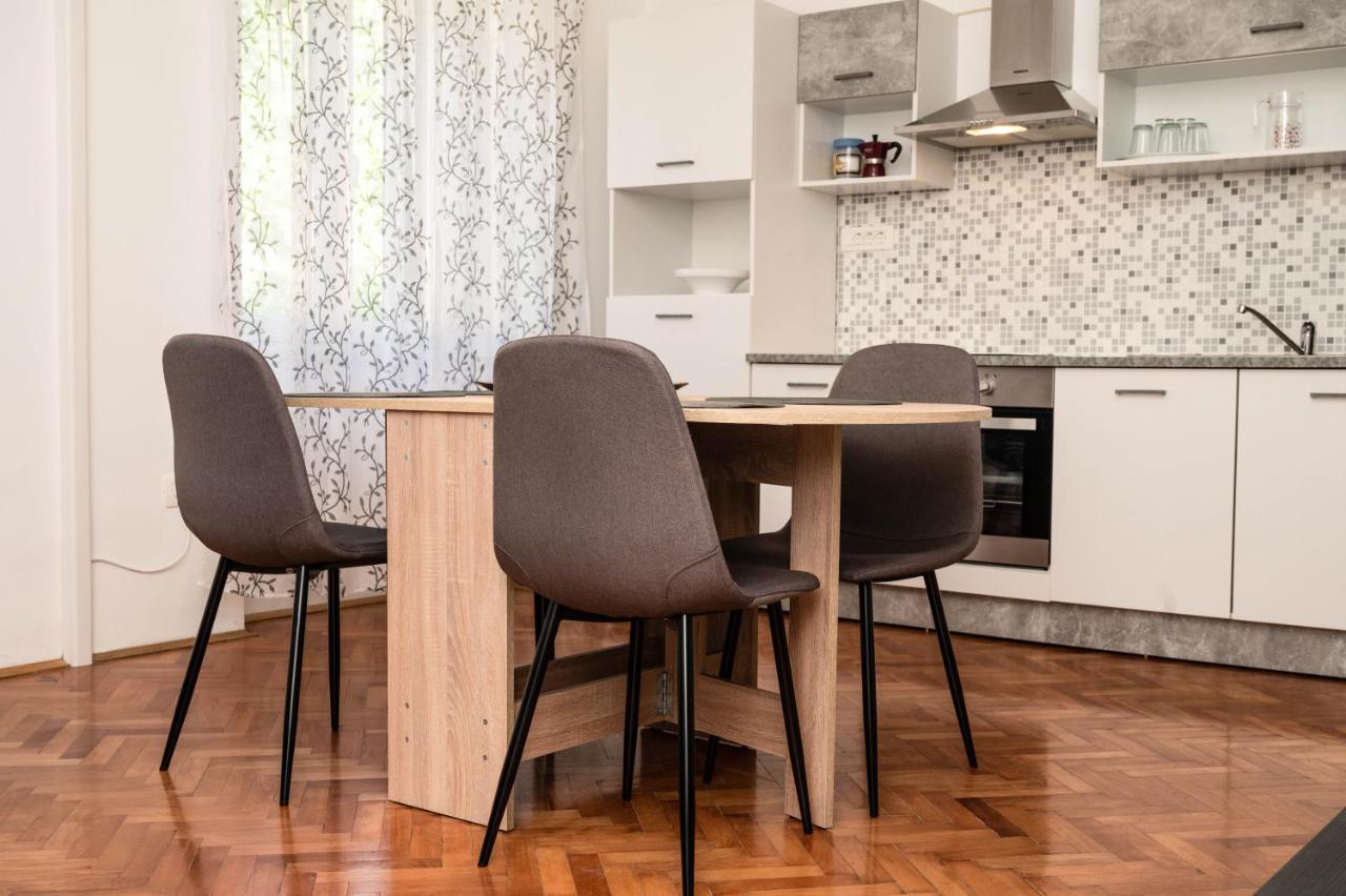 Apartment Marta Raša Eksteriør bilde