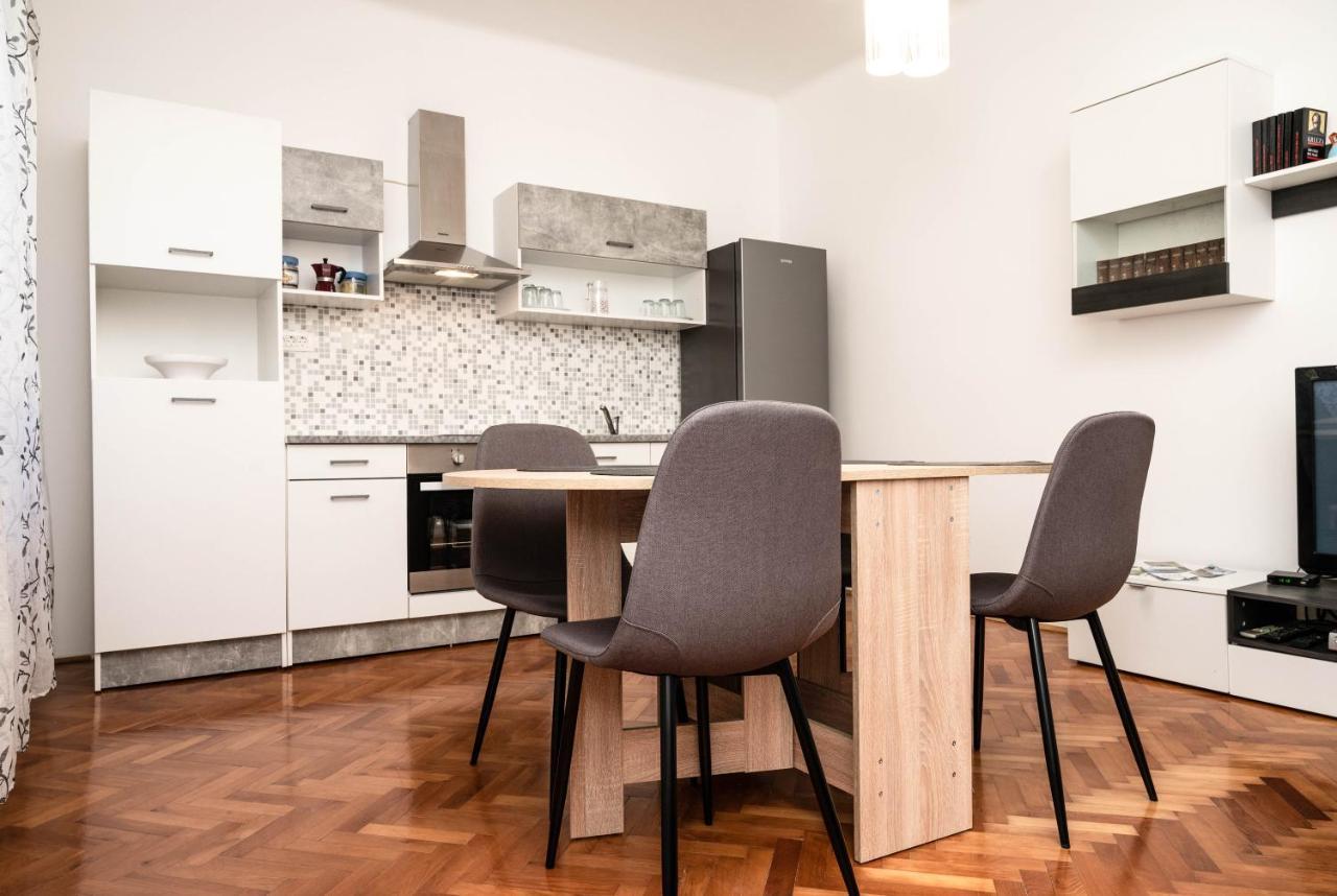 Apartment Marta Raša Eksteriør bilde